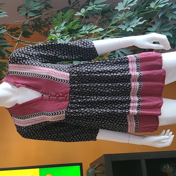 Short dress - Picture 3 of 4